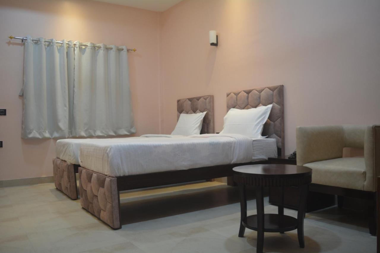 Maharaja Hotel & Banquet Darbhanga Экстерьер фото